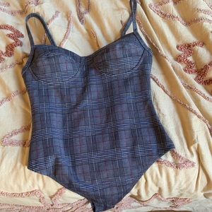 Snap closure girl boss bodysuit!